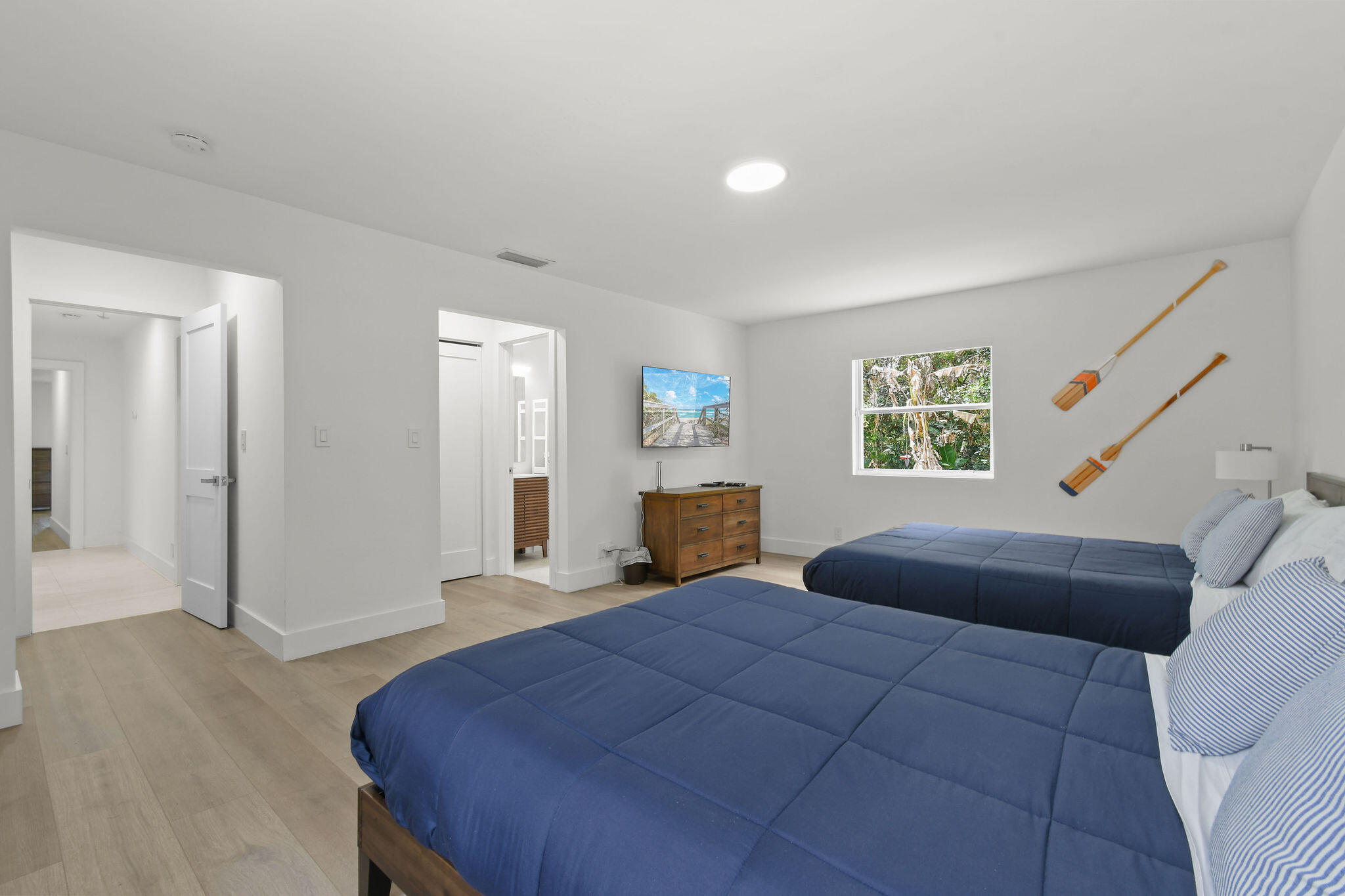 114 N Beach Jupiter Island, FL 33455