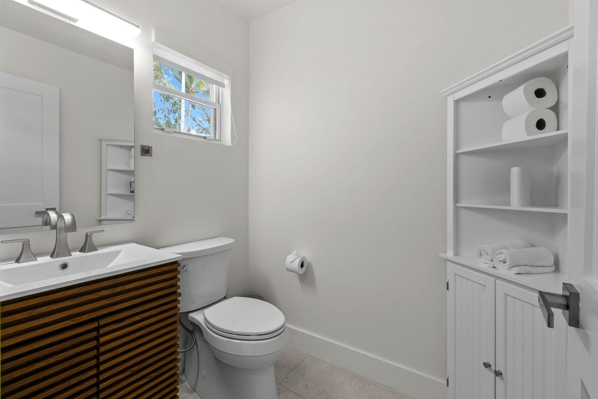 114 N Beach Jupiter Island, FL 33455