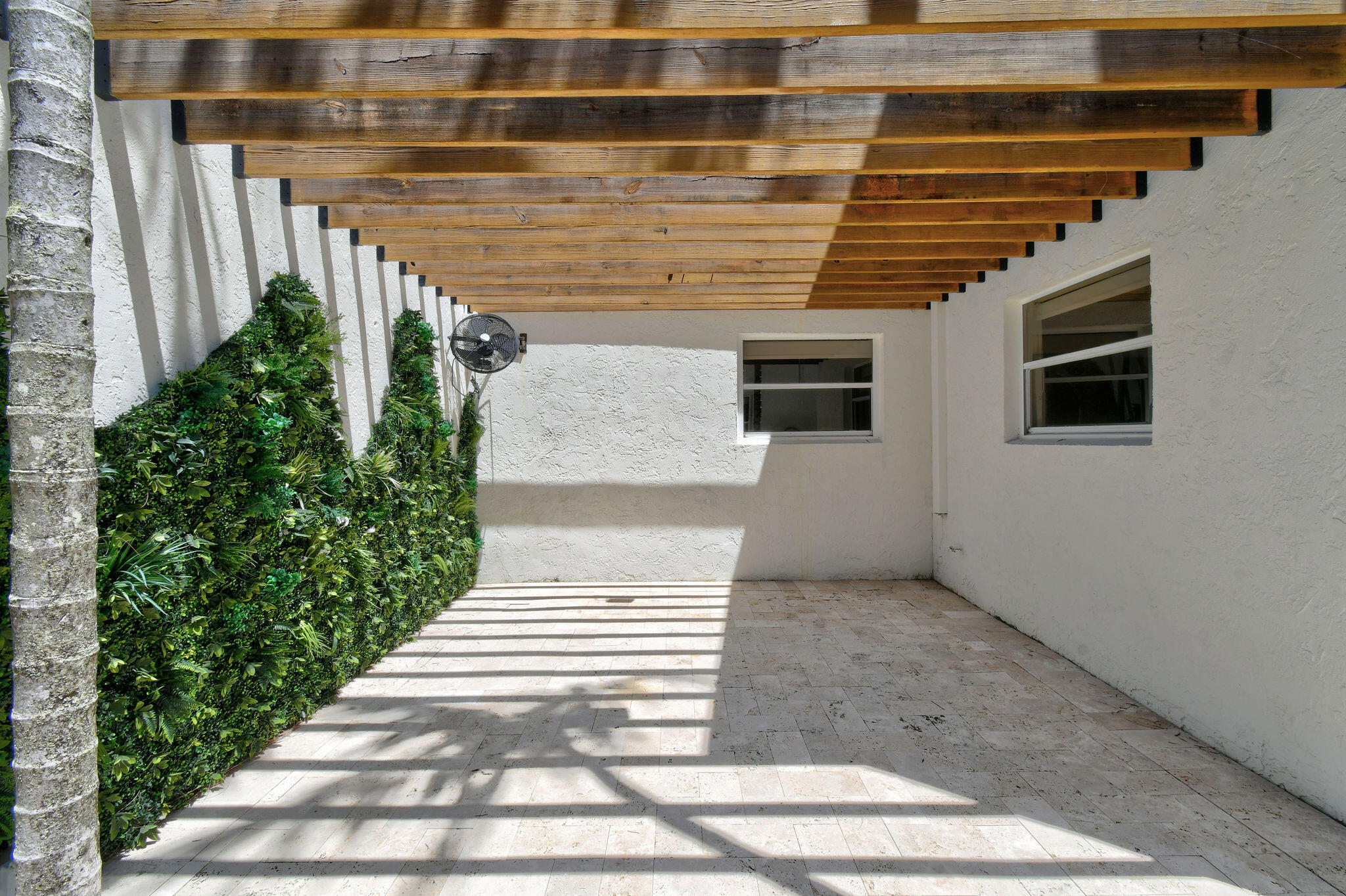 114 N Beach Jupiter Island, FL 33455
