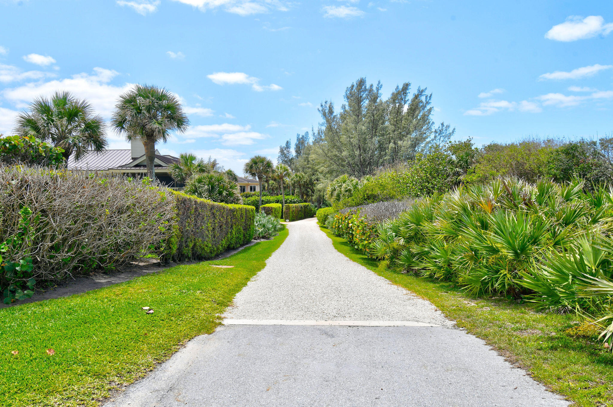 114 N Beach Jupiter Island, FL 33455