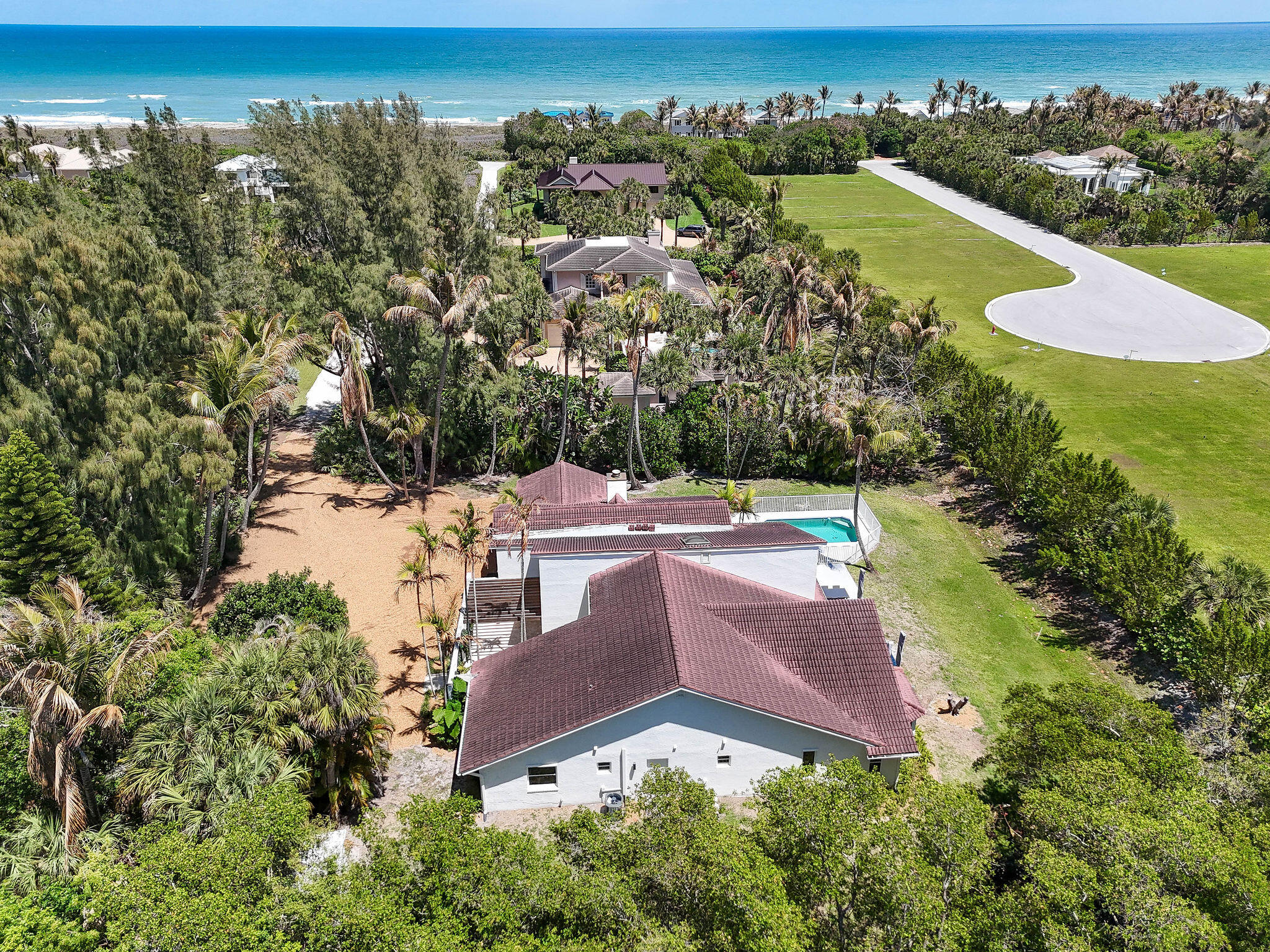 114 N Beach Jupiter Island, FL 33455