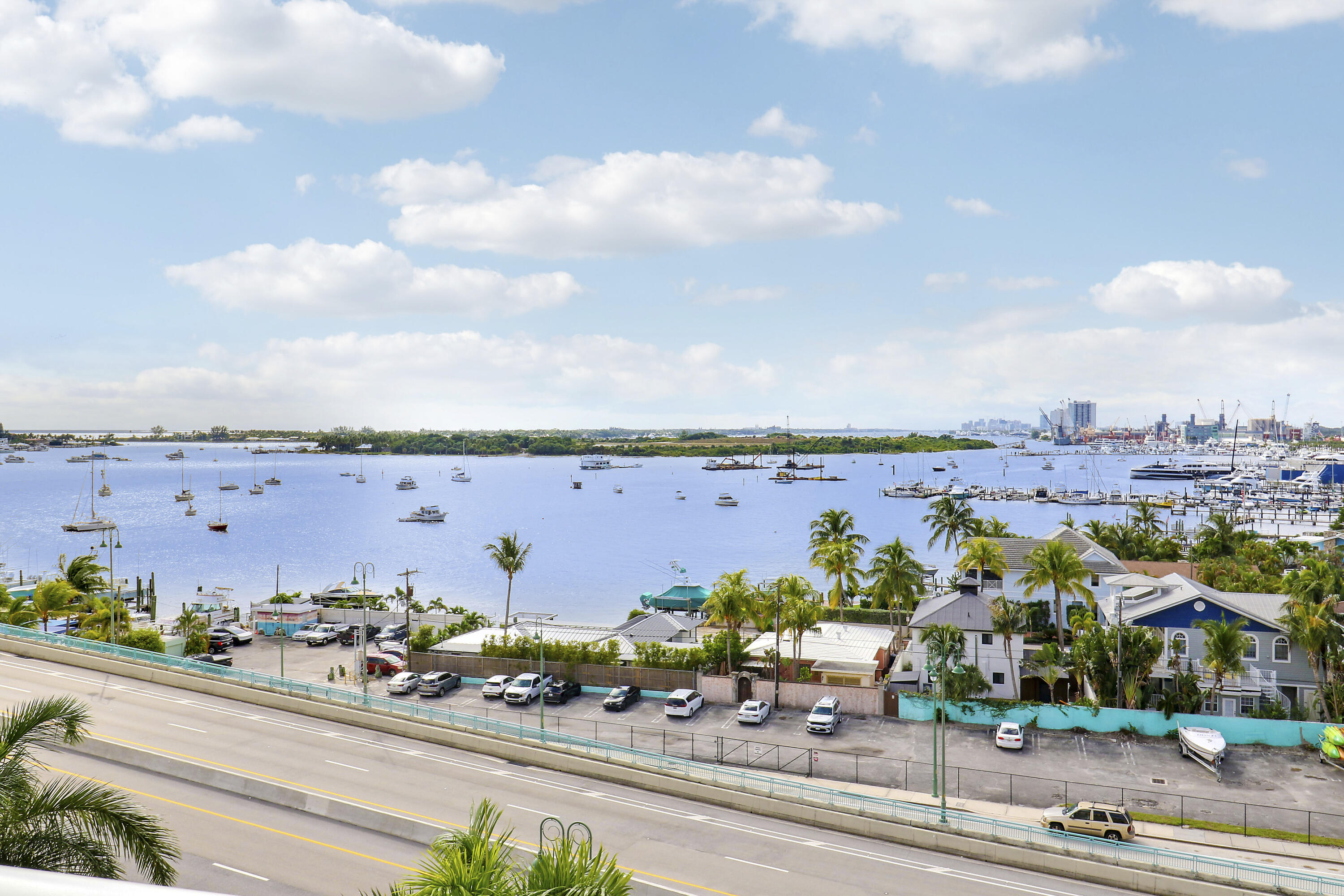 2640 Lake Shr #307 Riviera Beach, FL 33404