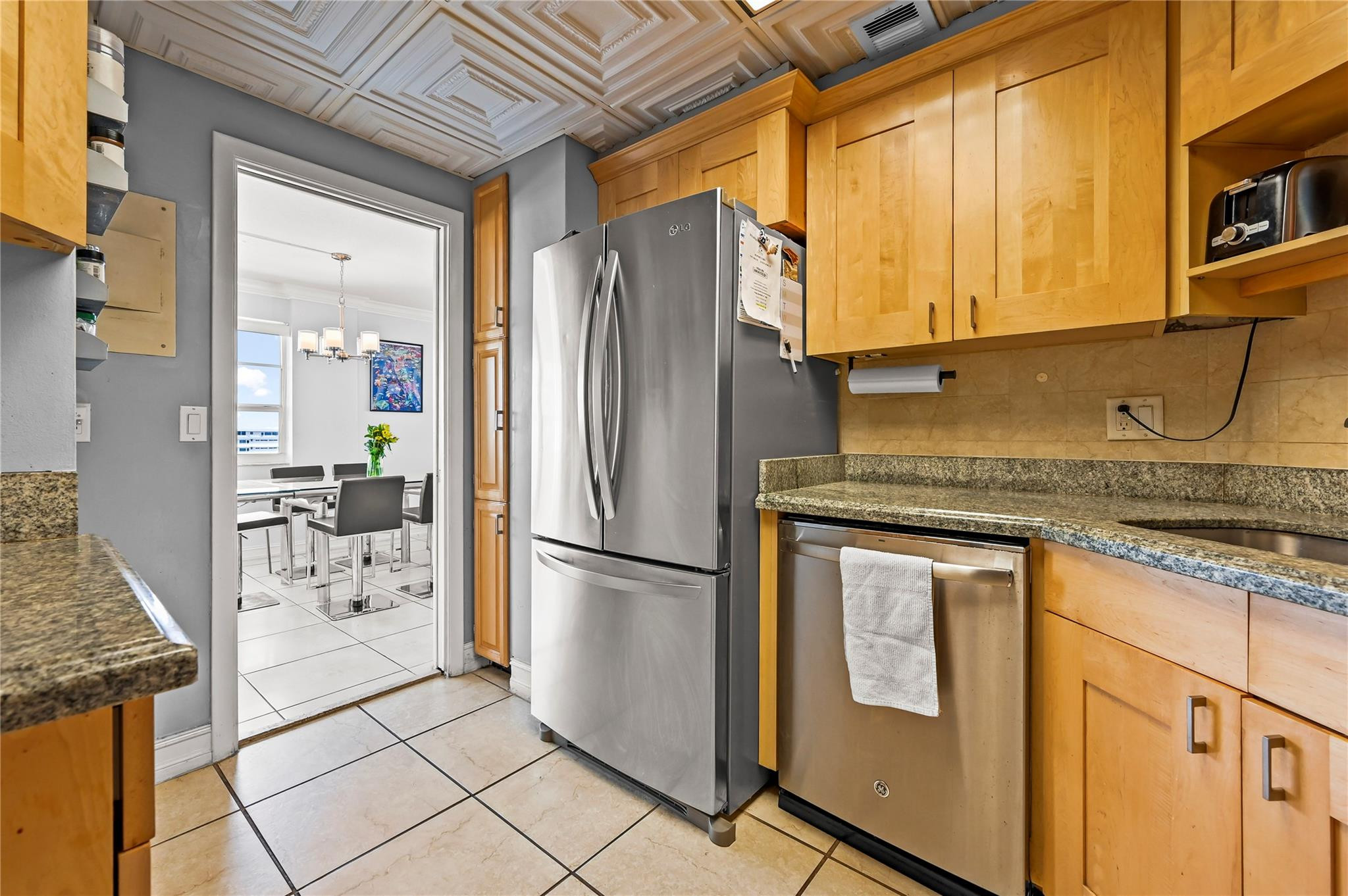 133 N Pompano Bch #702 Pompano Beach, FL 33062