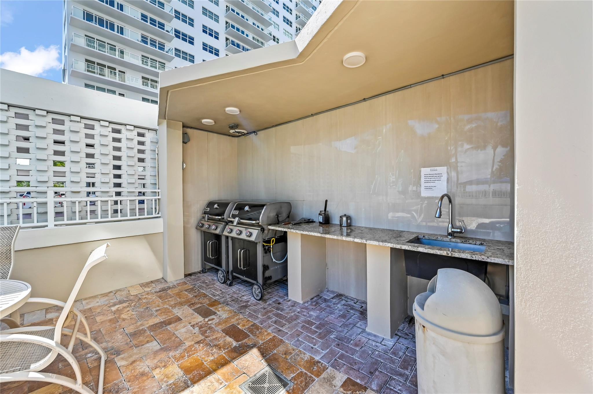 133 N Pompano Bch #702 Pompano Beach, FL 33062