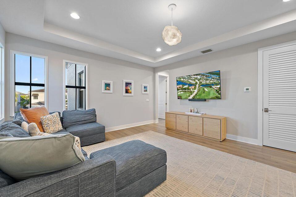13526 Artisan Palm Beach Gardens, FL 33418