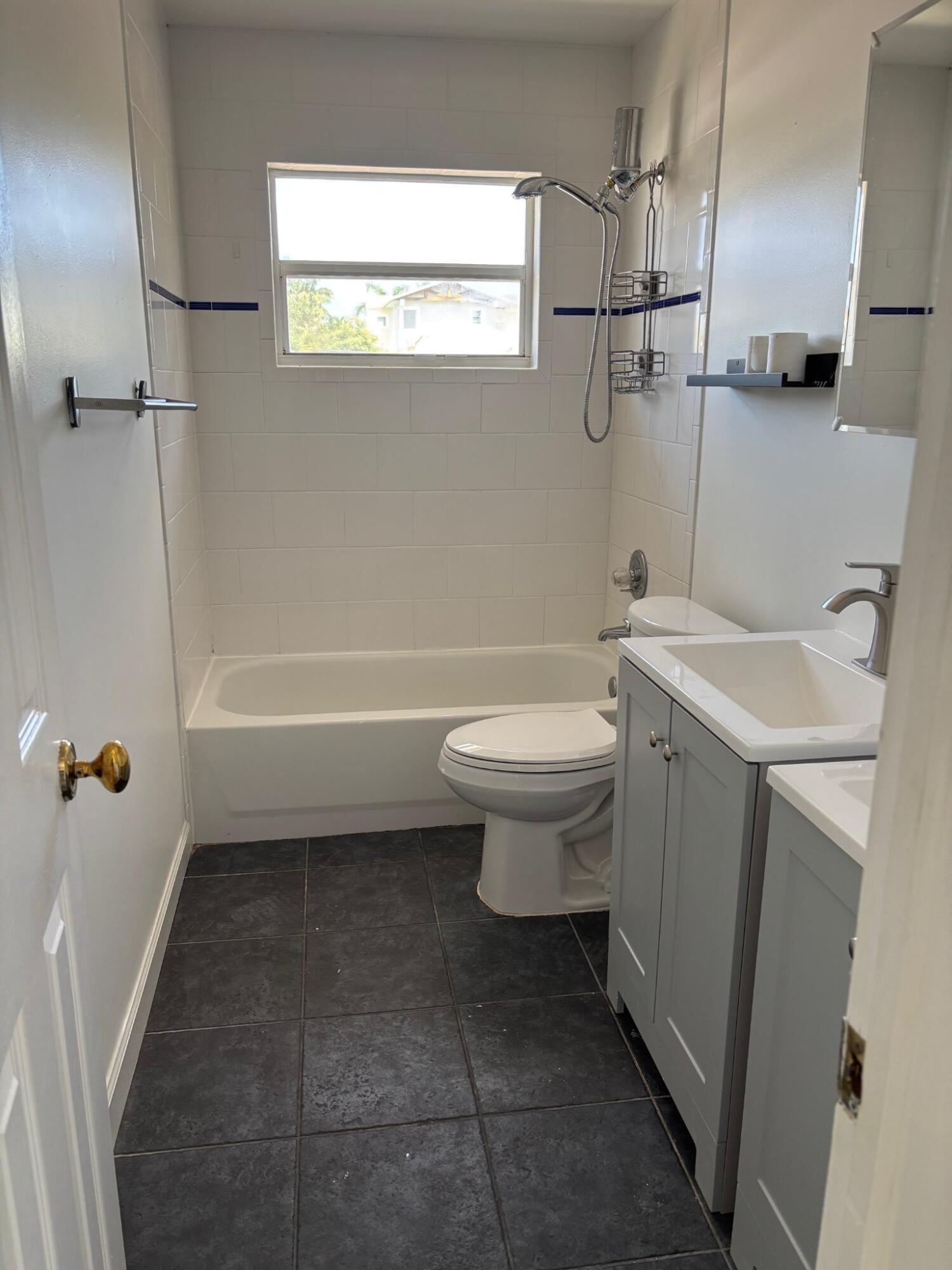 1637 NE 5th #2 Fort Lauderdale, FL 33301