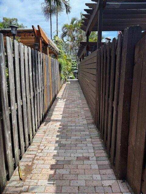 1637 NE 5th #2 Fort Lauderdale, FL 33301