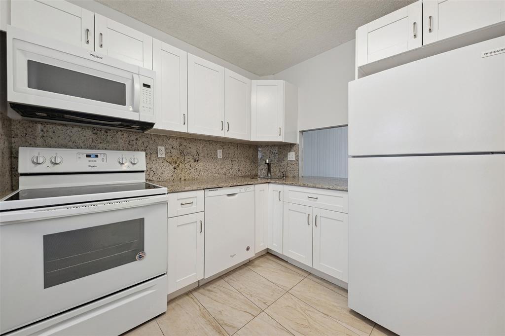 4501 NE 21st #109