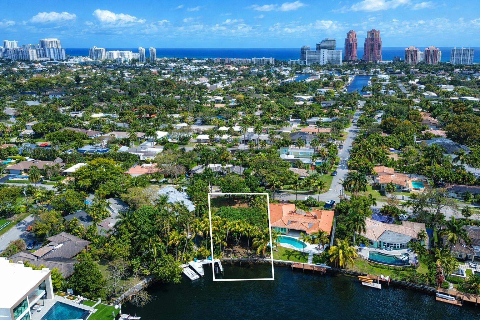 2405 Middle Riv Fort Lauderdale, FL 33305
