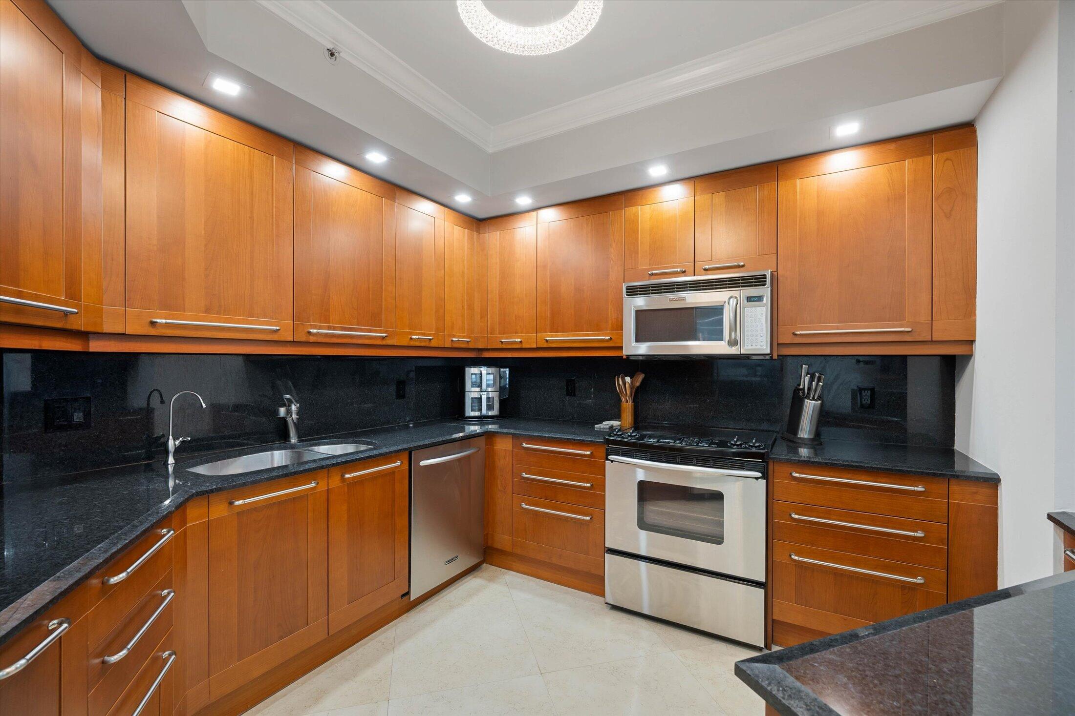 333 Las Olas #Unit 405 Fort Lauderdale, FL 33301