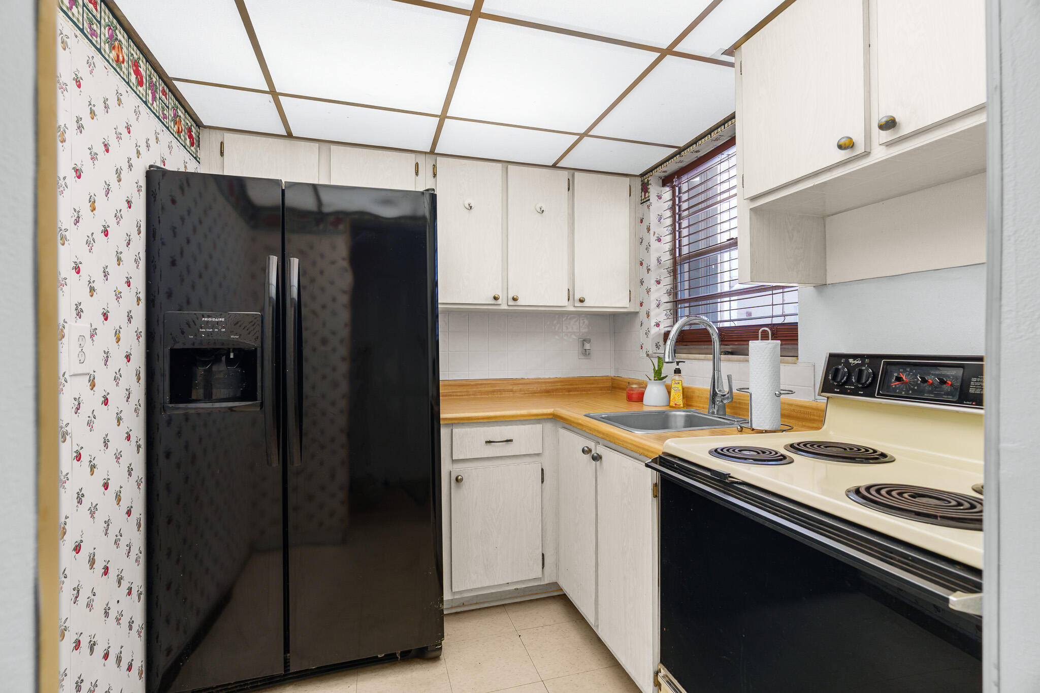 2525 W Golf Blvd #119