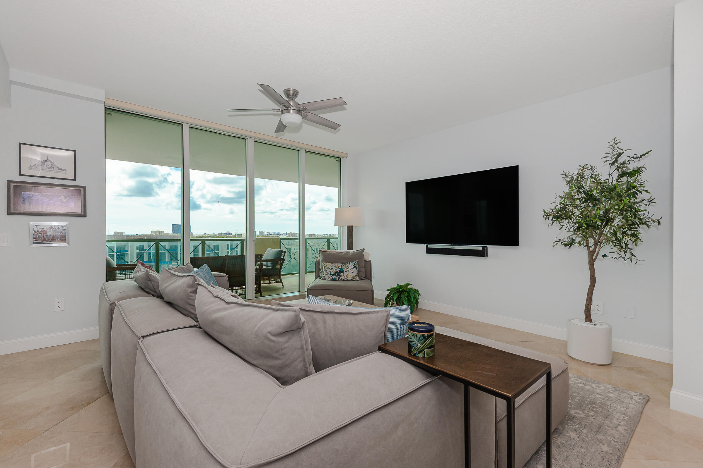 411 N New Riv Dr #1205 Fort Lauderdale, FL 33301