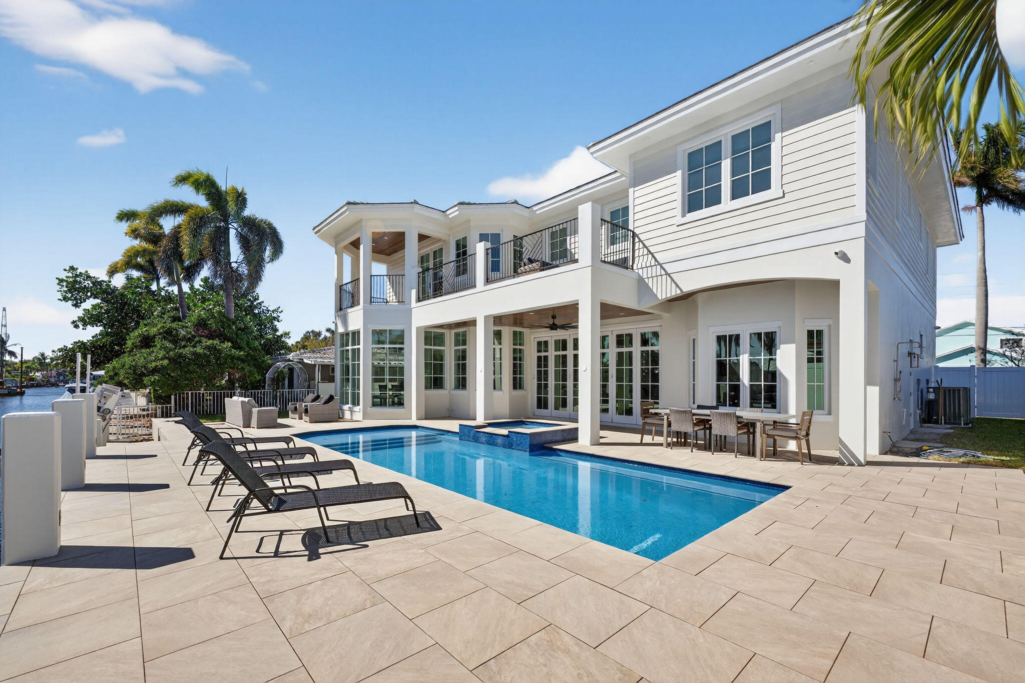 310 SE 9th Ct Pompano Beach, FL 33060