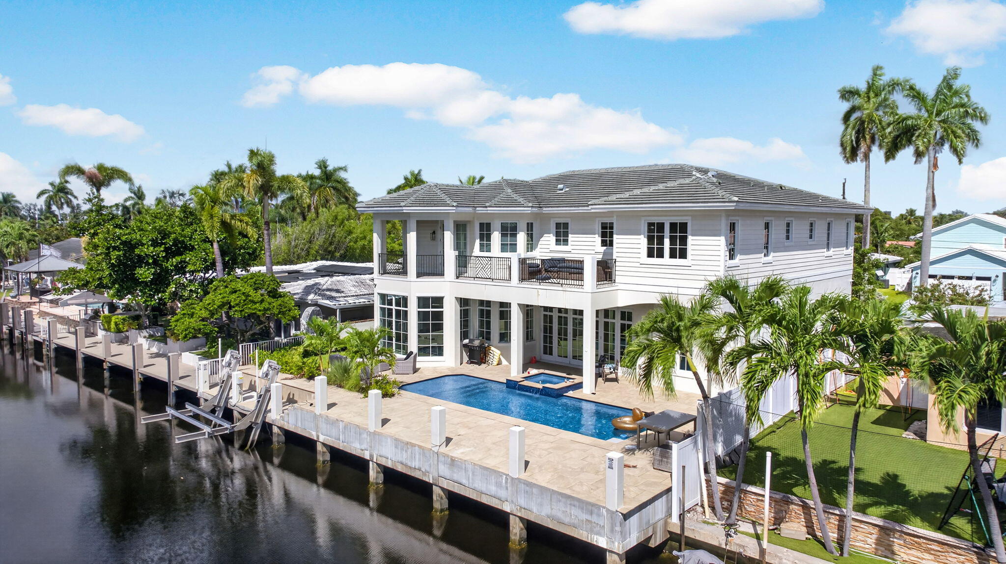 310 SE 9th Ct Pompano Beach, FL 33060
