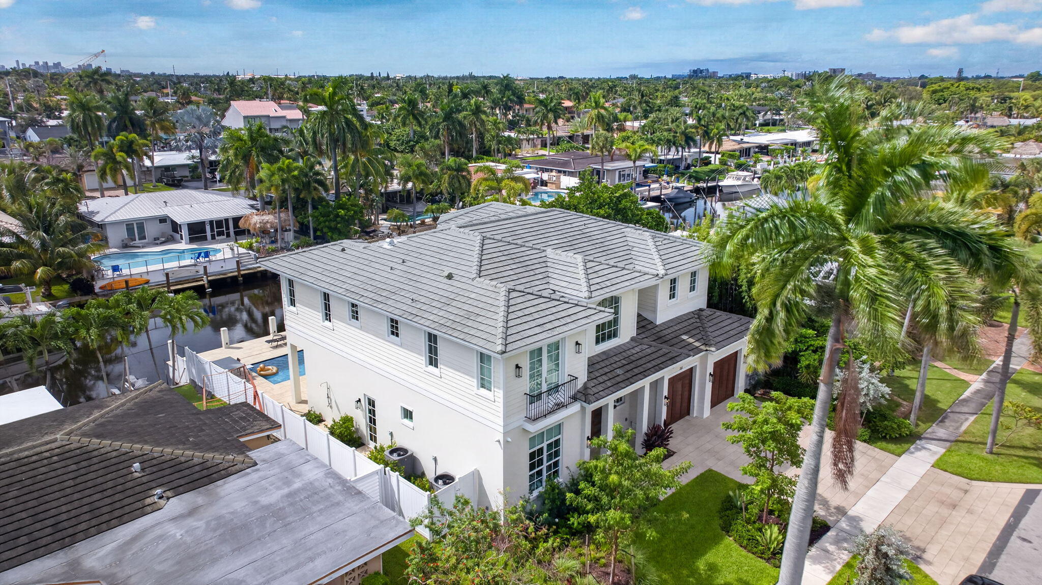 310 SE 9th Ct Pompano Beach, FL 33060