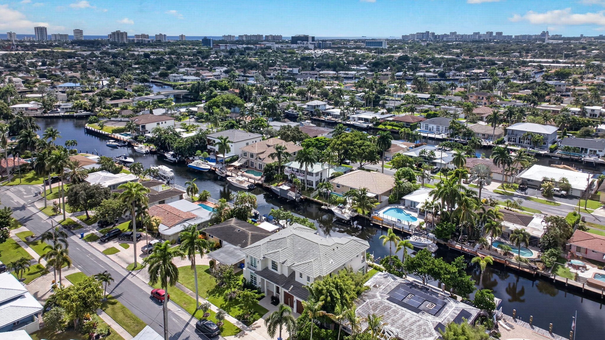 310 SE 9th Ct Pompano Beach, FL 33060