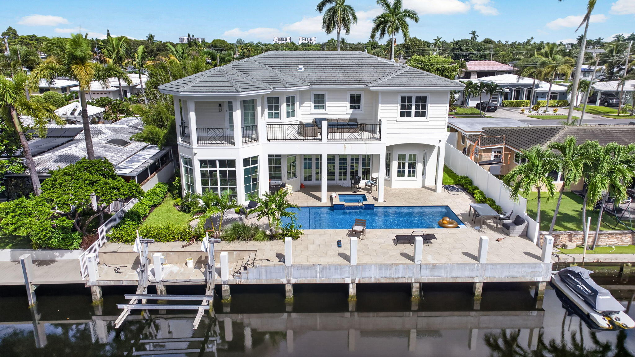310 SE 9th Ct Pompano Beach, FL 33060