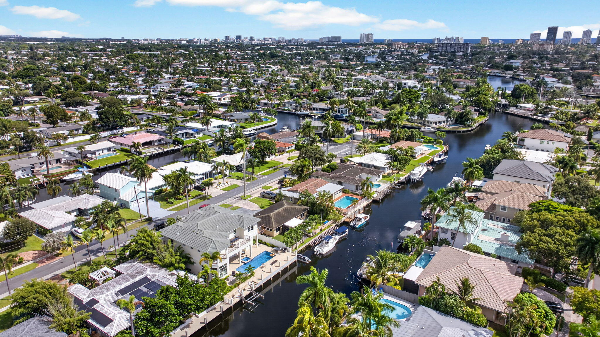 310 SE 9th Ct Pompano Beach, FL 33060