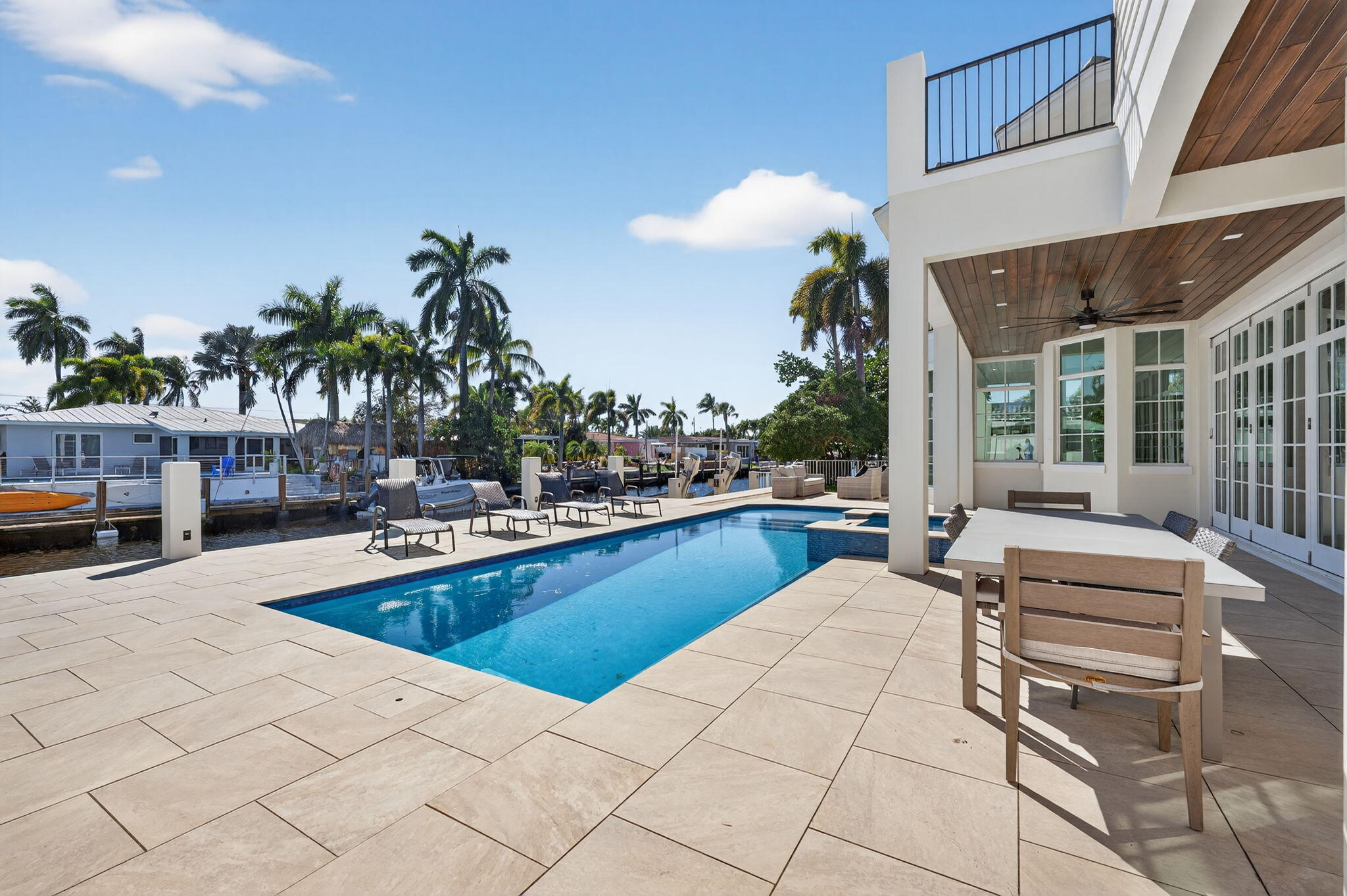 310 SE 9th Ct Pompano Beach, FL 33060