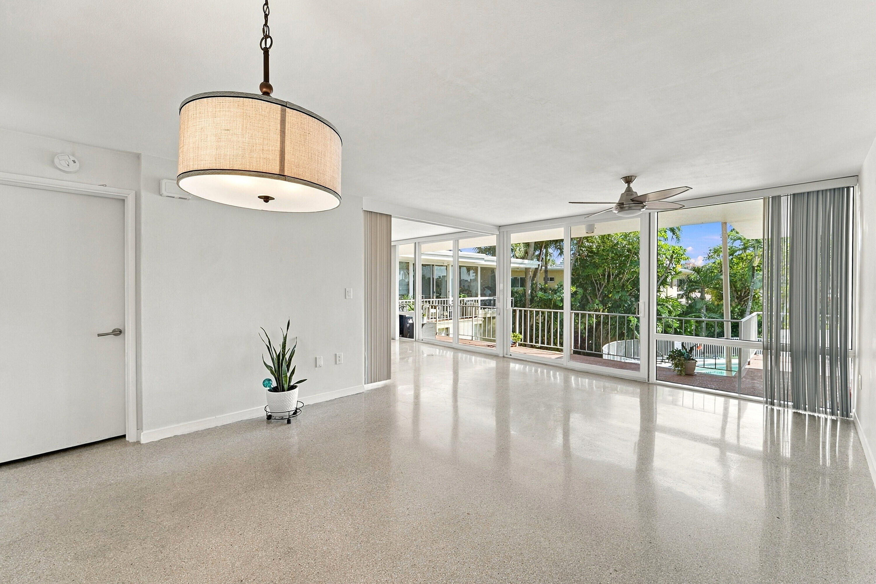 2725 NE 32nd Ave #7
