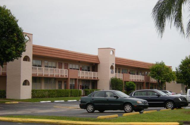 9101 Sunrise Lks Blvd #206