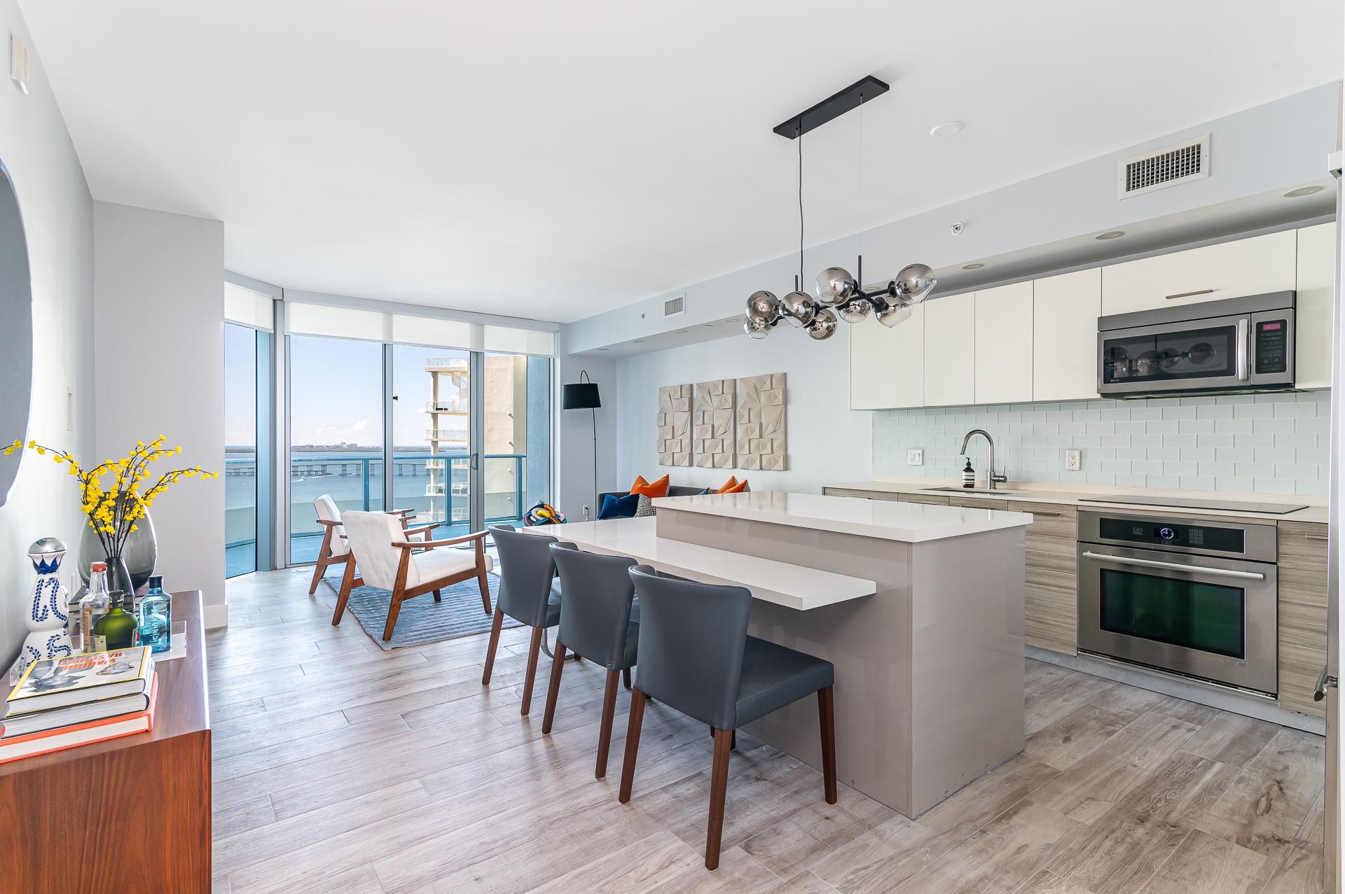 1300 Brickell Bay Dr #2509