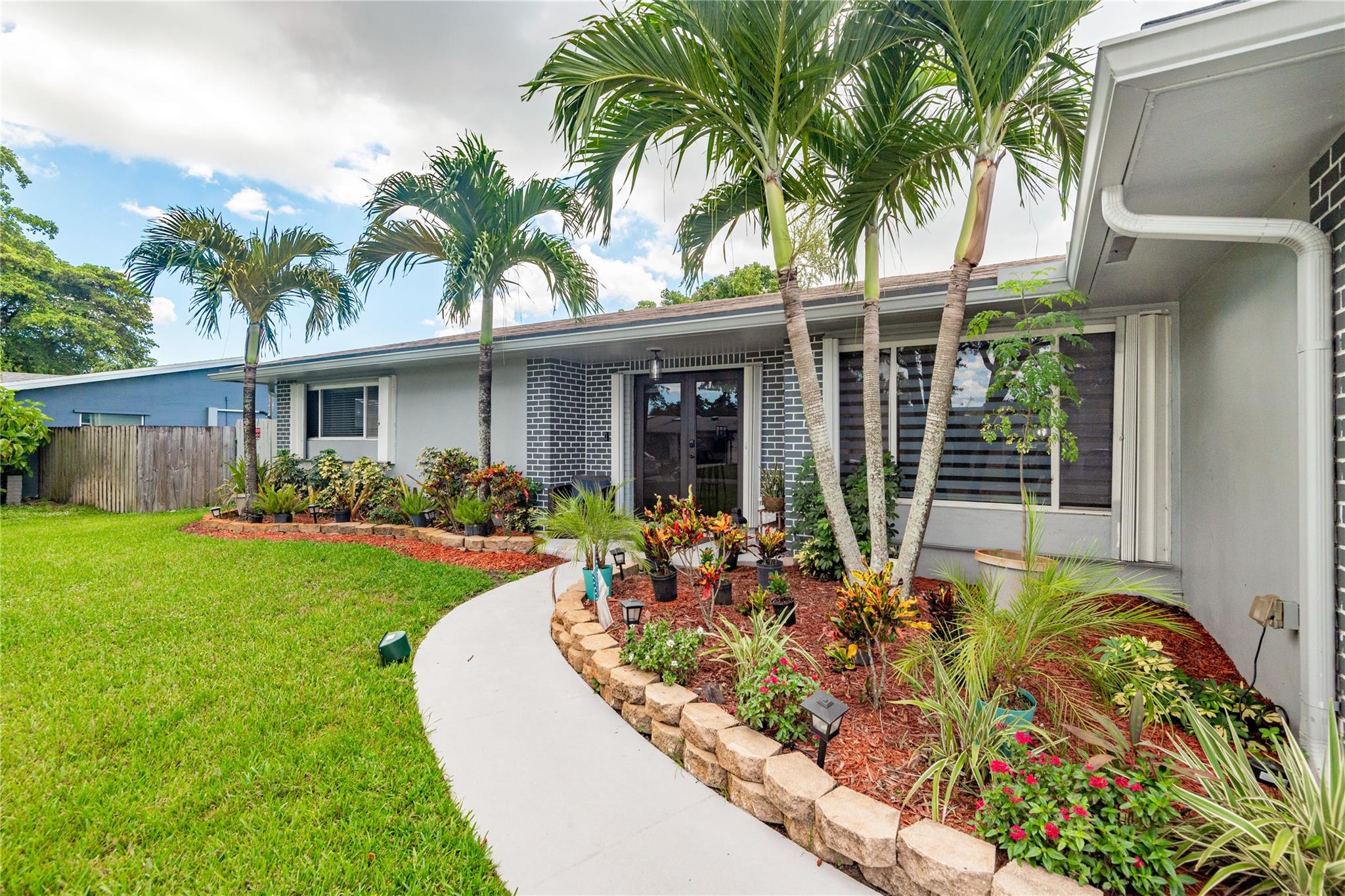 7410 NW 13th Ct