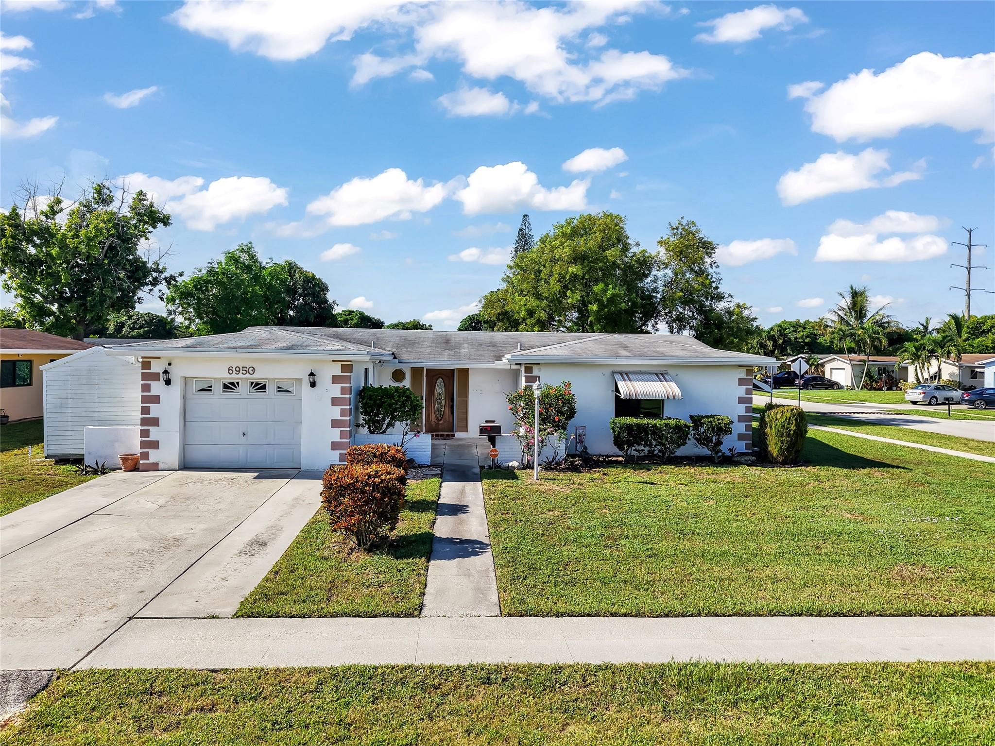 6950 SW 9th Pl