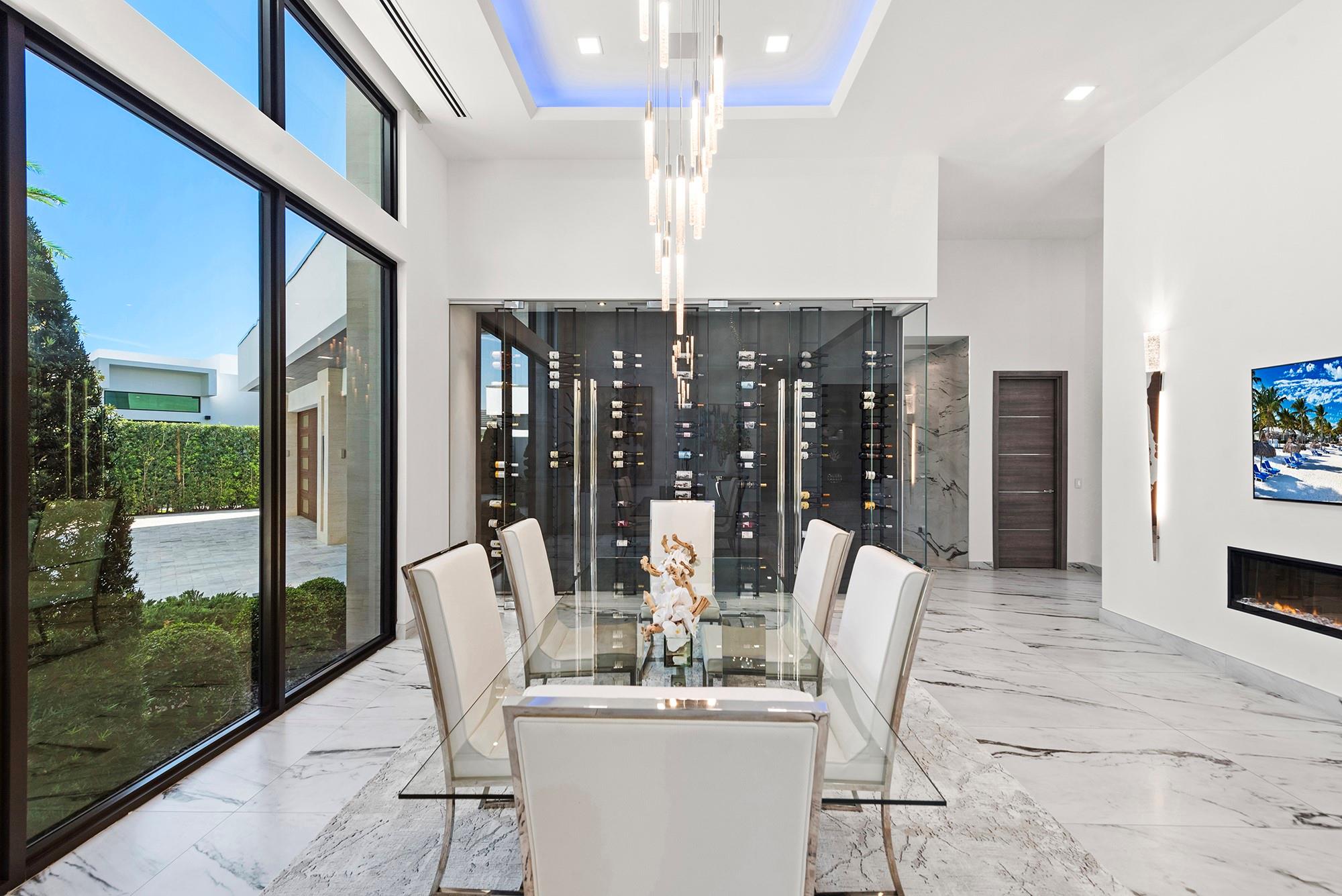 4041 Country Clb Ln Fort Lauderdale, FL 33308