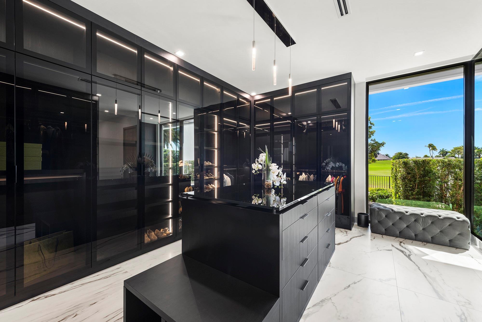 4041 Country Clb Ln Fort Lauderdale, FL 33308