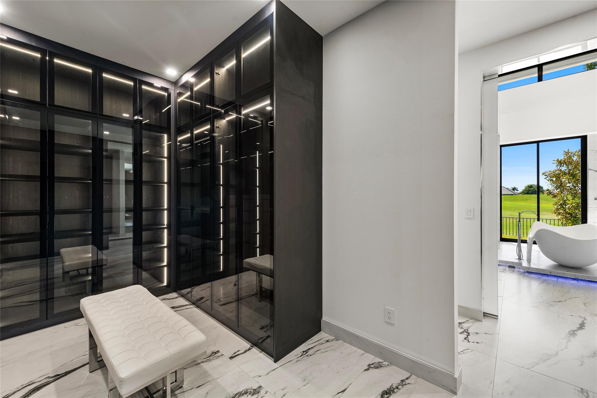 4041 Country Clb Ln Fort Lauderdale, FL 33308