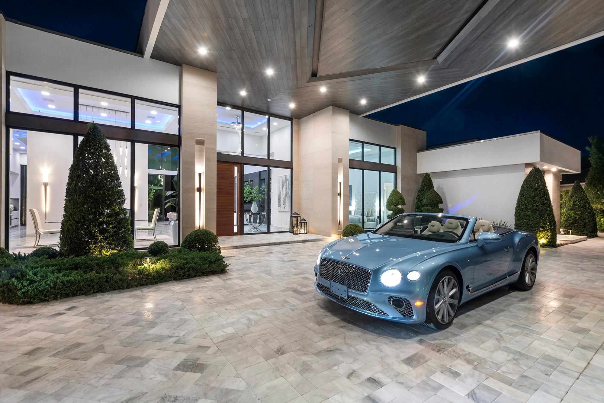 4041 Country Clb Ln Fort Lauderdale, FL 33308