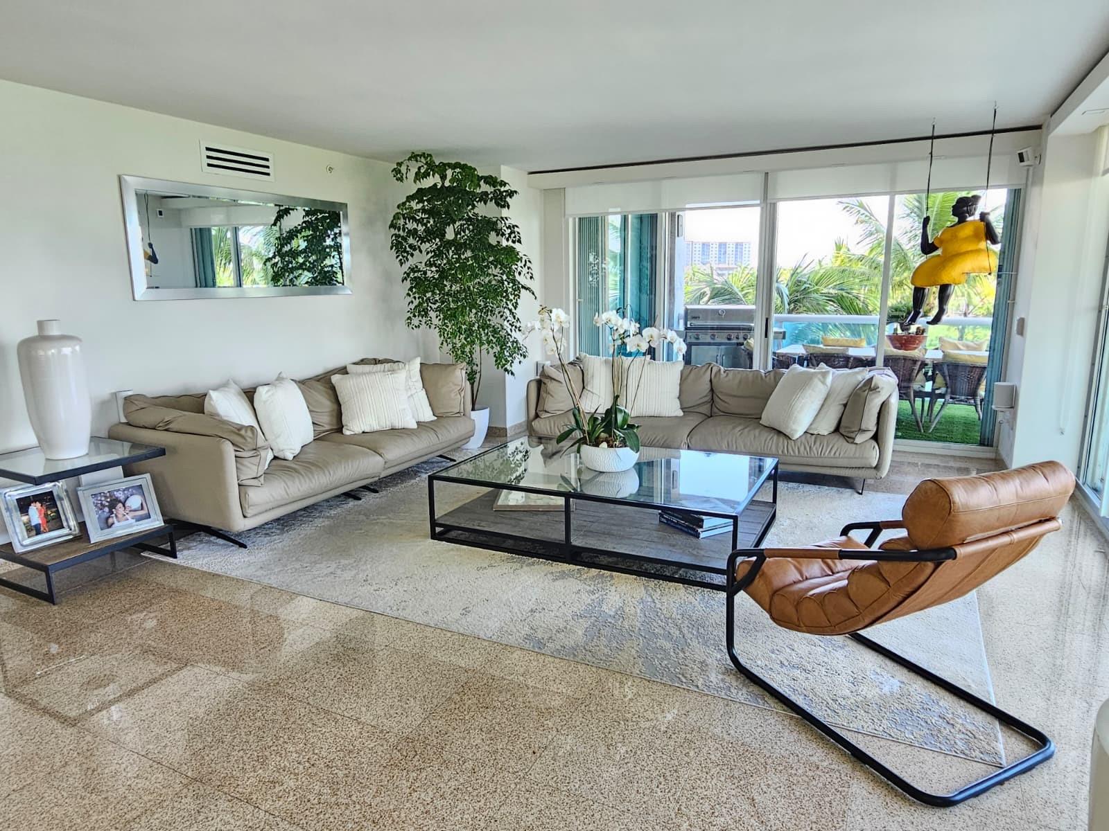 16500 Collins Ave #356 Sunny Isles Beach, FL 33160