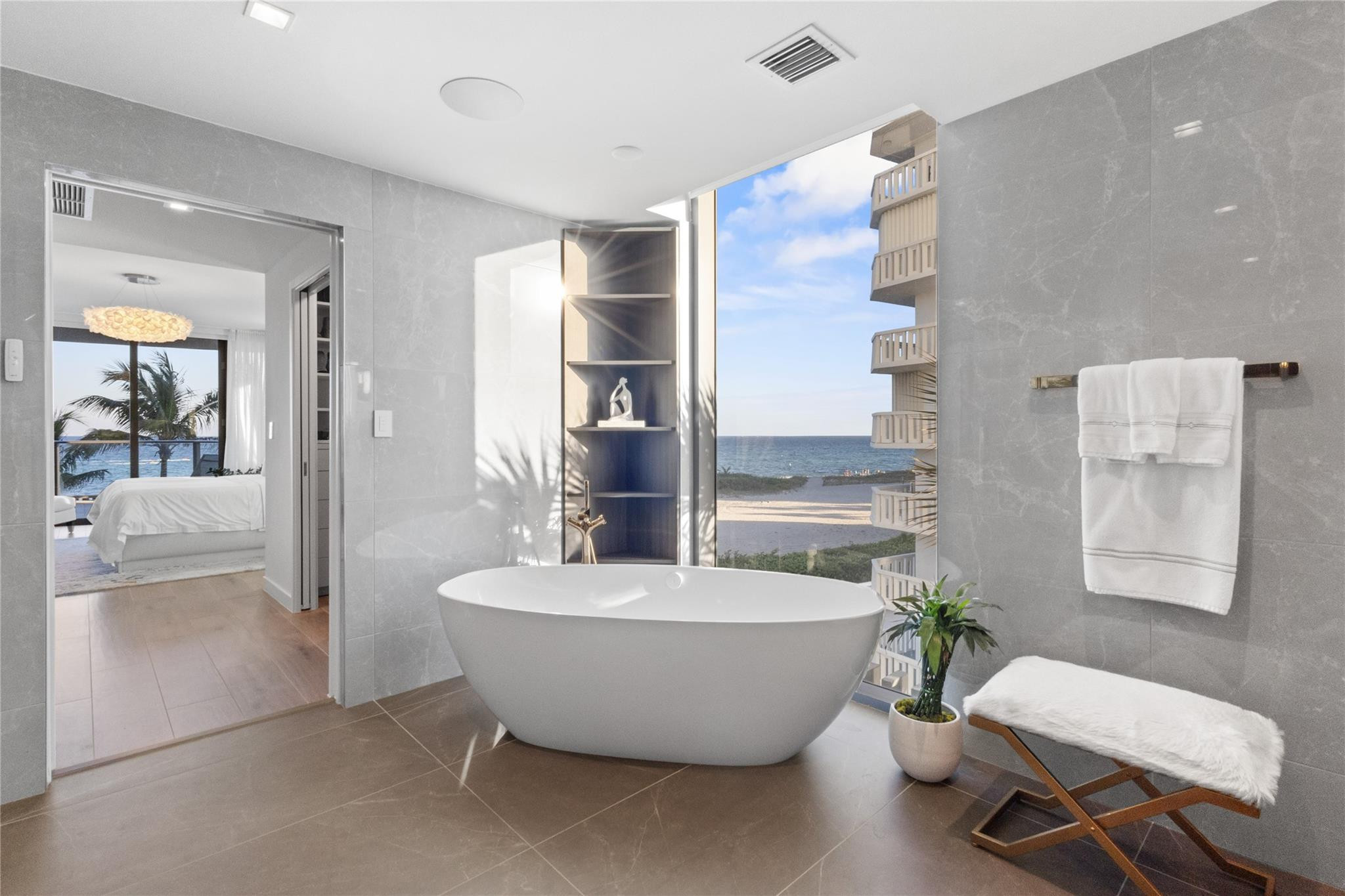 1116 N Ocean #301 Pompano Beach, FL 33062