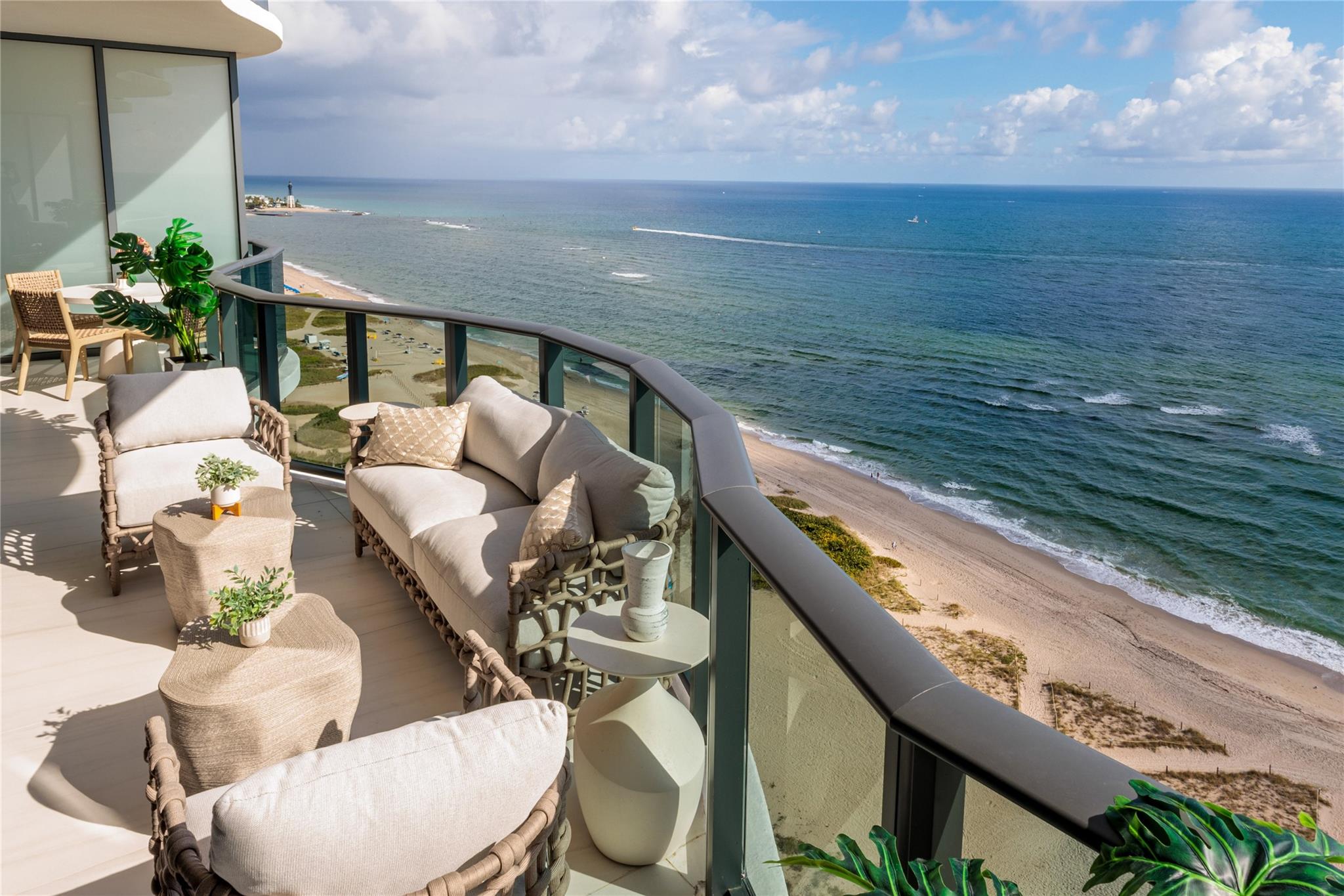 900 N Ocean Blvd #LPH05