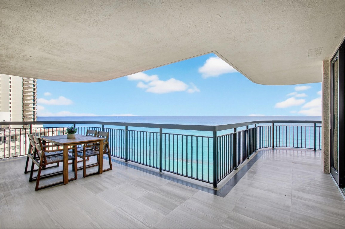 5380 N Ocean #12J Riviera Beach, FL 33404