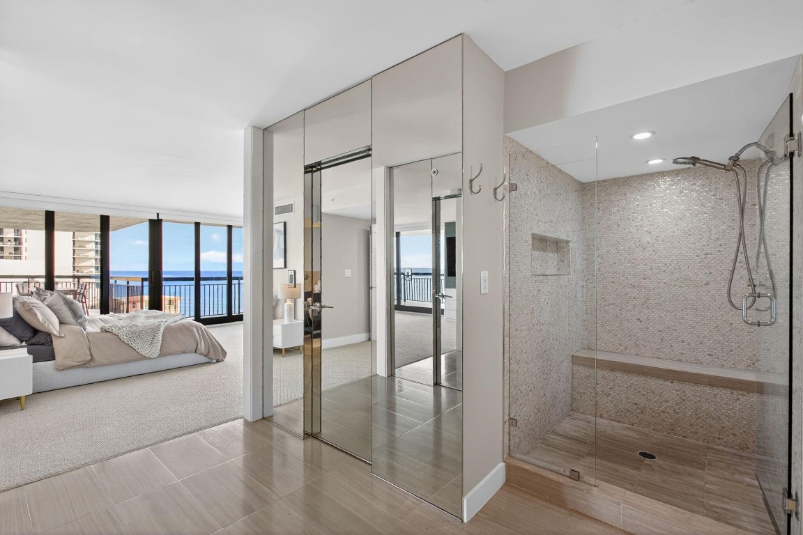 5380 N Ocean #12J Riviera Beach, FL 33404