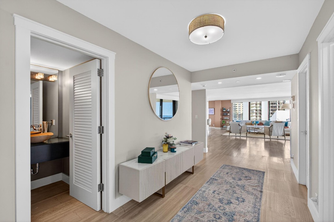 5380 N Ocean #12J Riviera Beach, FL 33404