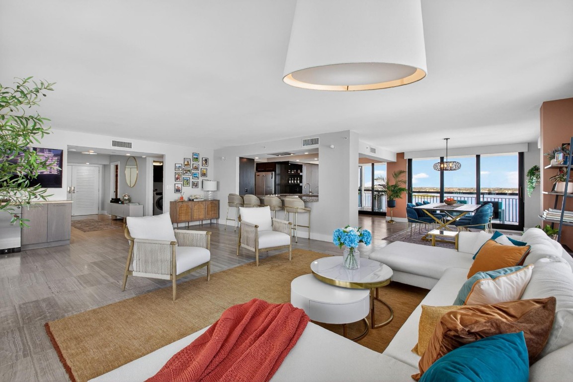 5380 N Ocean #12J Riviera Beach, FL 33404