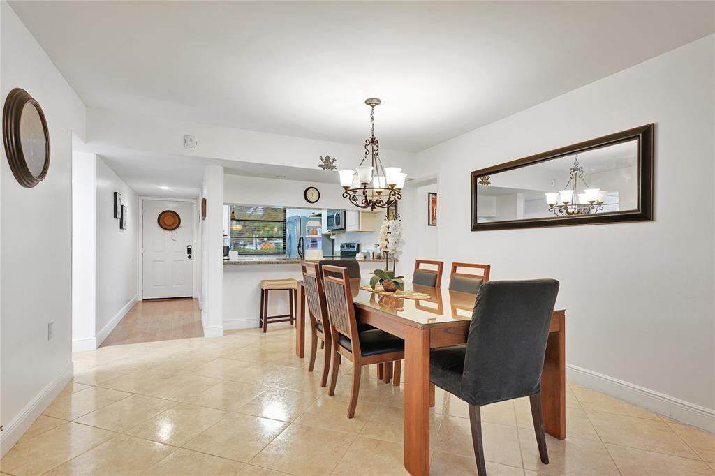 1502 Whitehall Dr #106 Davie, FL 33324