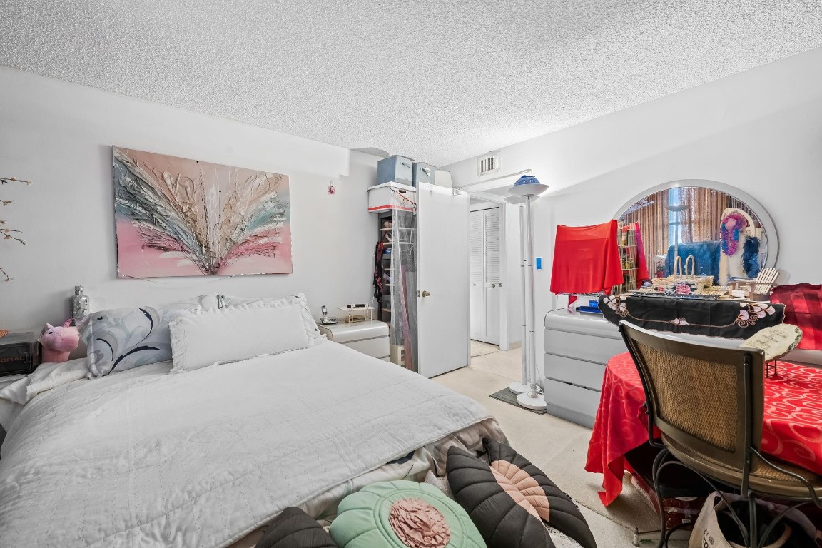 936 Intracoastal #14C Fort Lauderdale, FL 33304