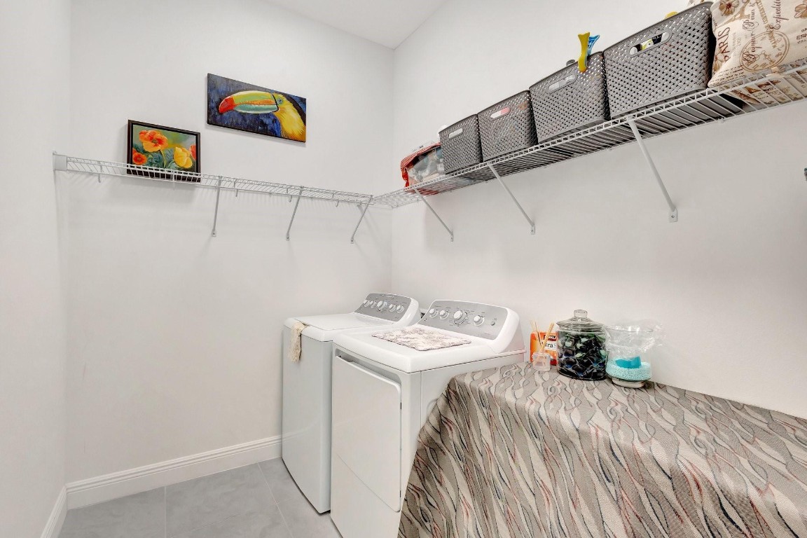 15865 Ln Loxahatchee, FL 33470