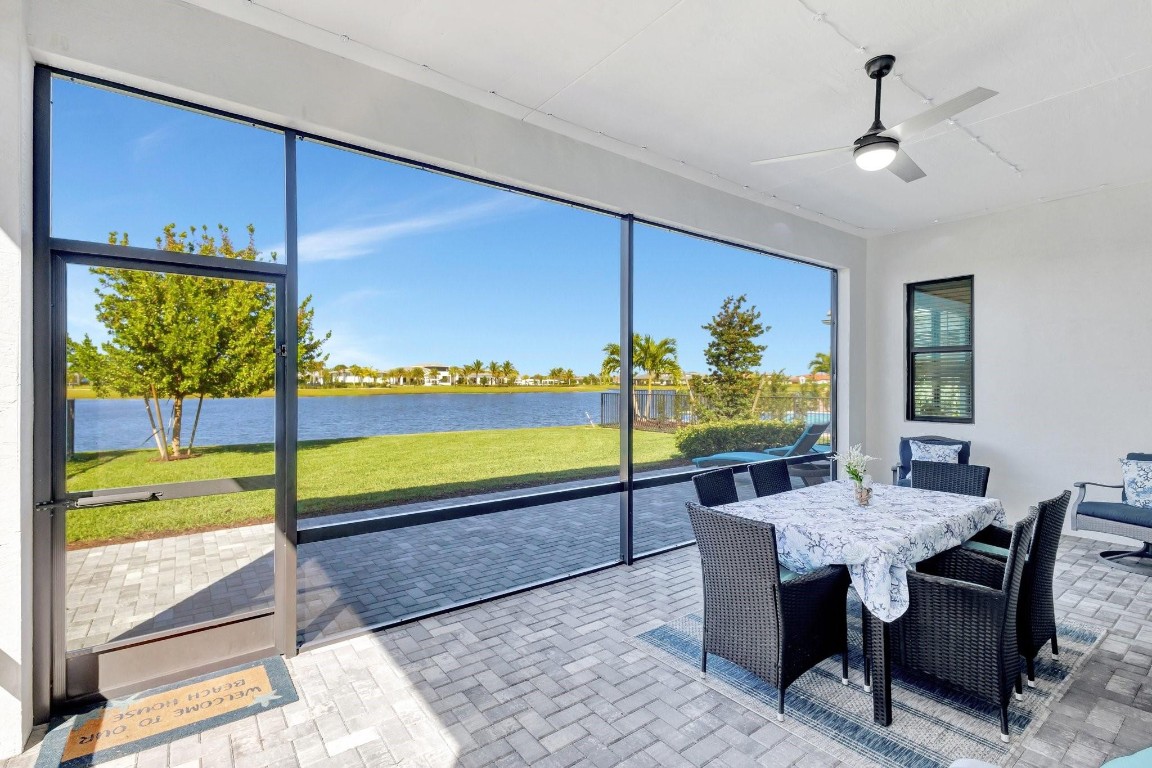 15865 Ln Loxahatchee, FL 33470