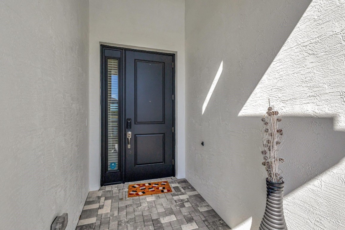 15865 Ln Loxahatchee, FL 33470