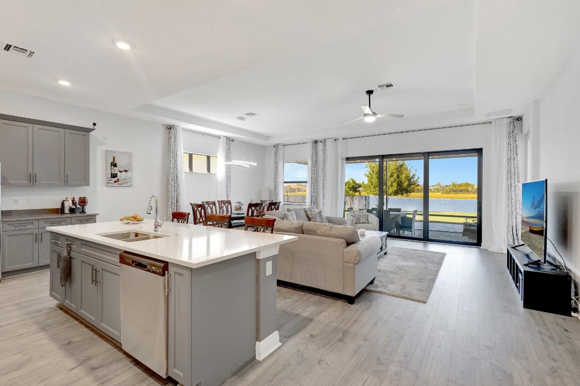 15865 Ln Loxahatchee, FL 33470