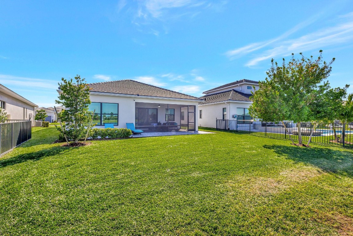 15865 Ln Loxahatchee, FL 33470