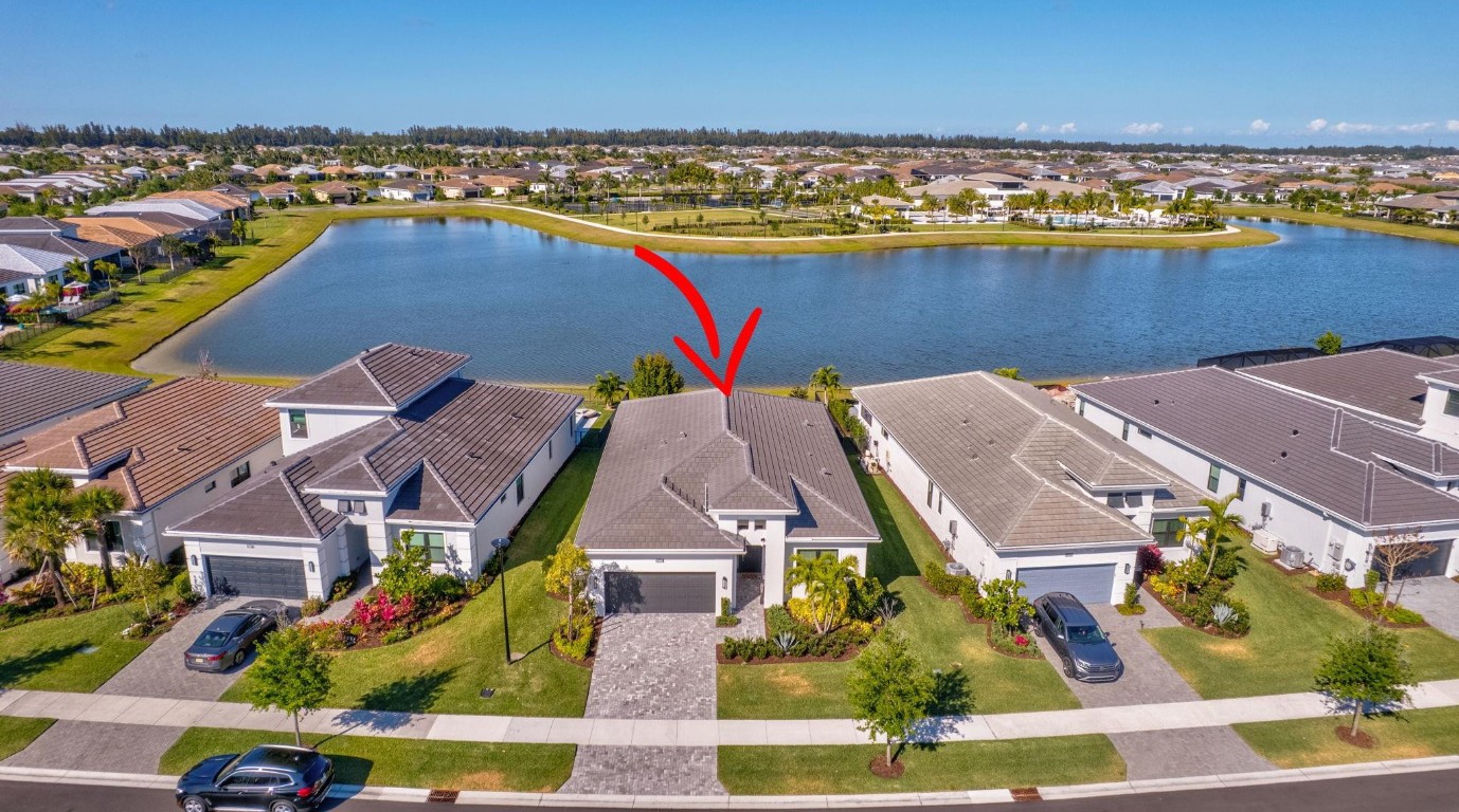 15865 Ln Loxahatchee, FL 33470