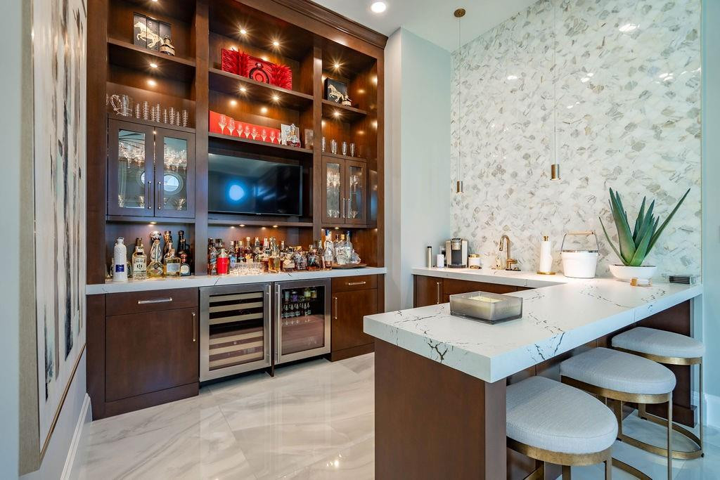 2457 NE 26th Lighthouse Point, FL 33064