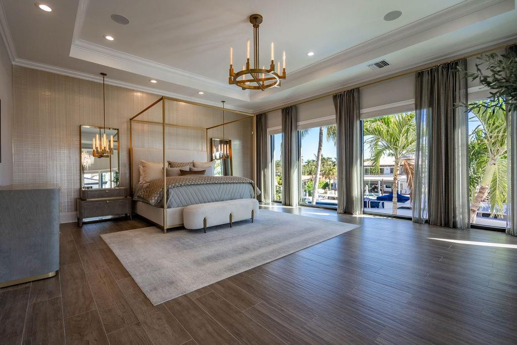 2457 NE 26th Lighthouse Point, FL 33064