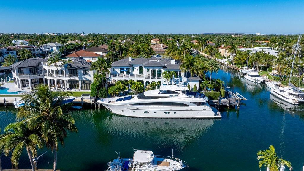 2457 NE 26th Lighthouse Point, FL 33064